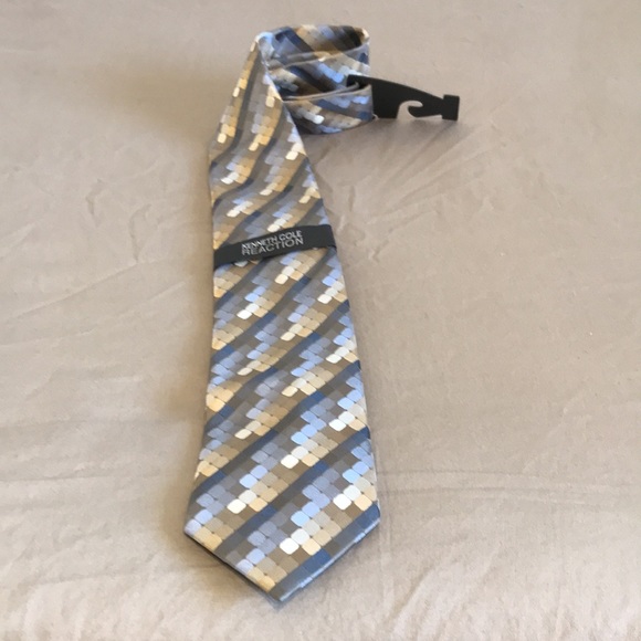 Necktie - Picture 2 of 5